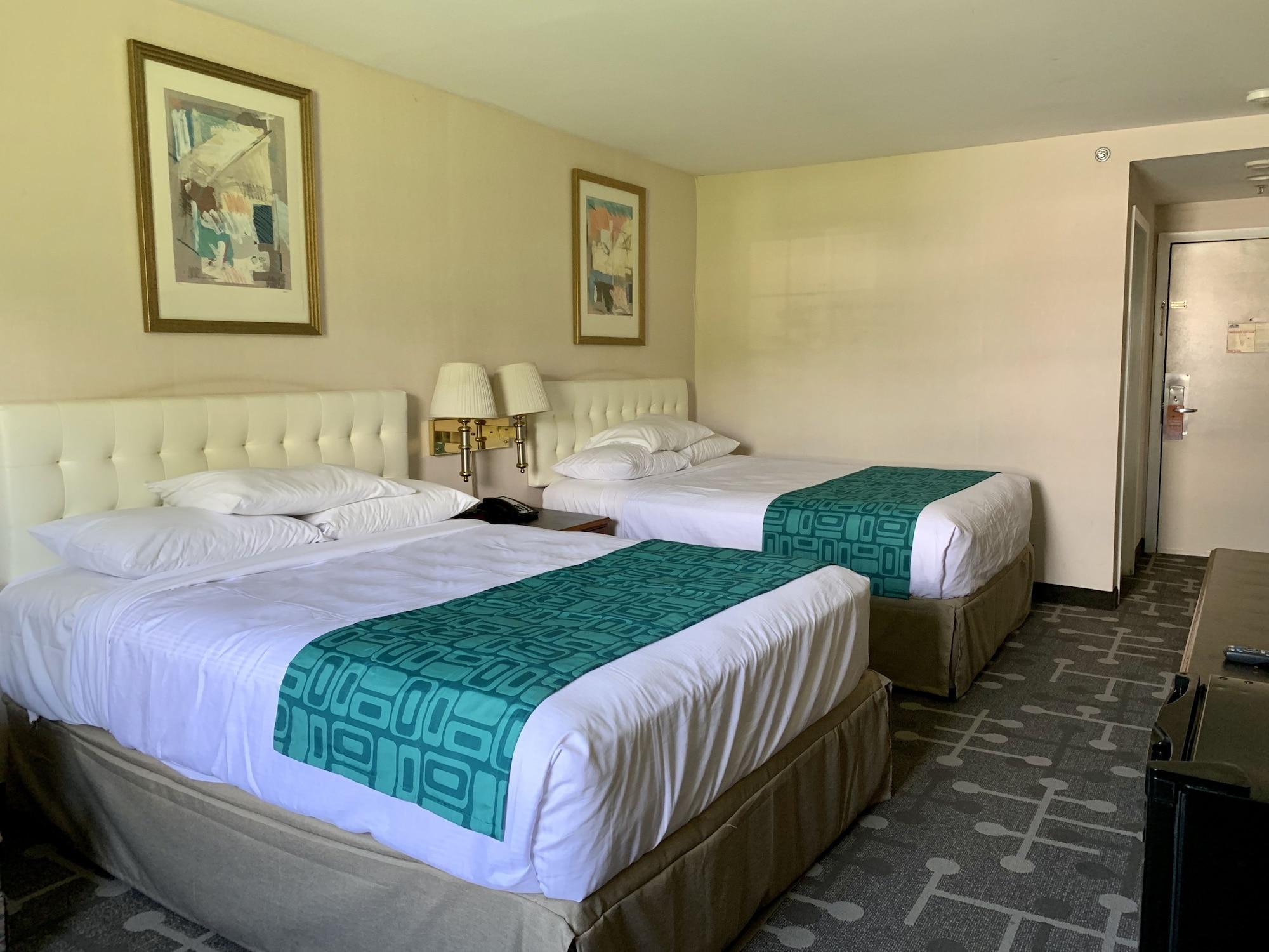 Howard Johnson By Wyndham Williamstown Exteriér fotografie