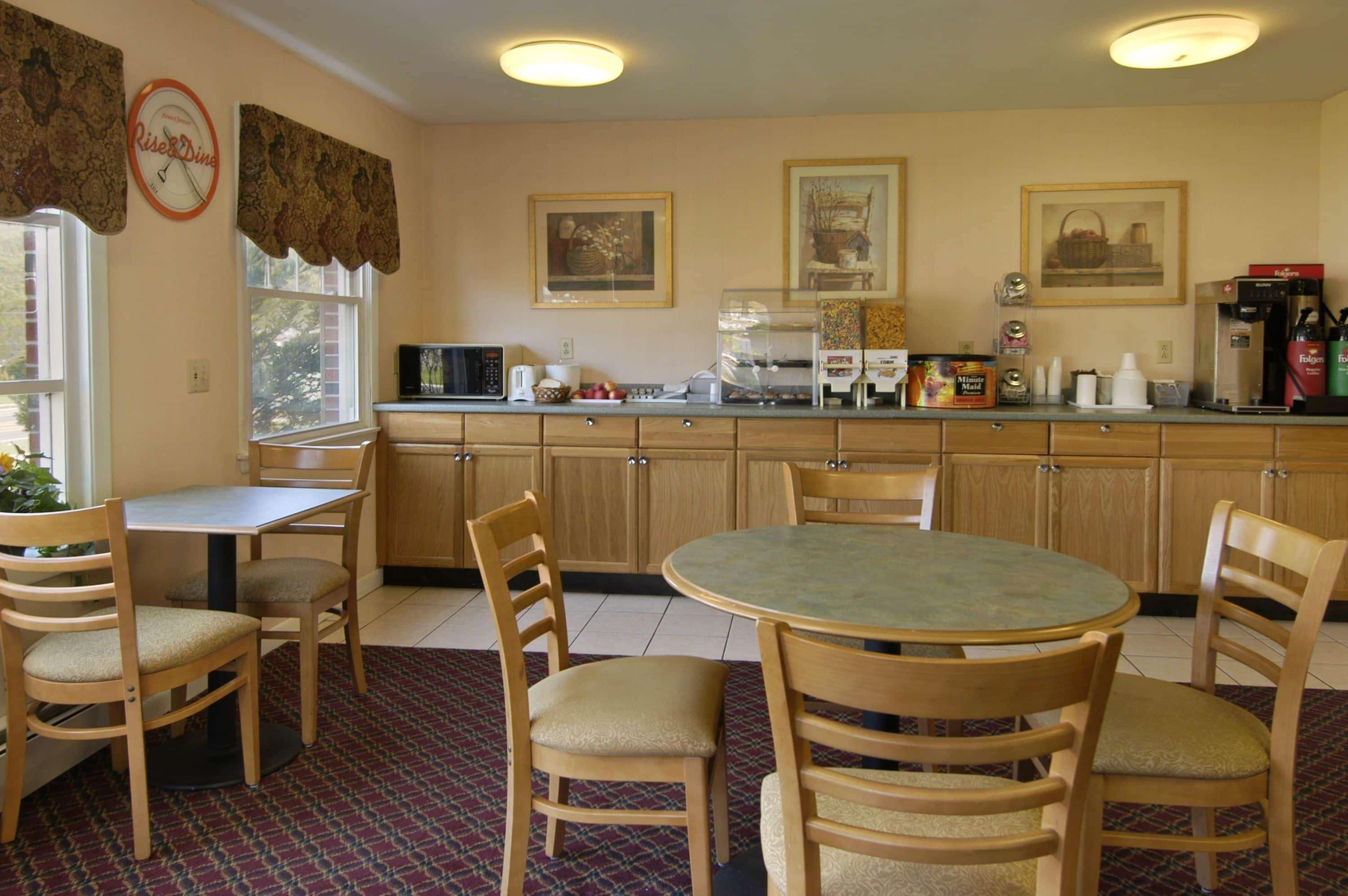 Howard Johnson By Wyndham Williamstown Exteriér fotografie